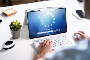 キッティングとは?手順や自社で行う際の課題、業務委託のメリットを解説!