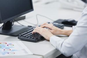 法人PCに不可欠なリプレイス業務の方法やポイントを解説