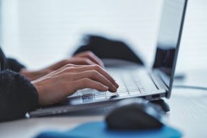 BYODとは?メリットやデメリット、導入時の注意点を解説